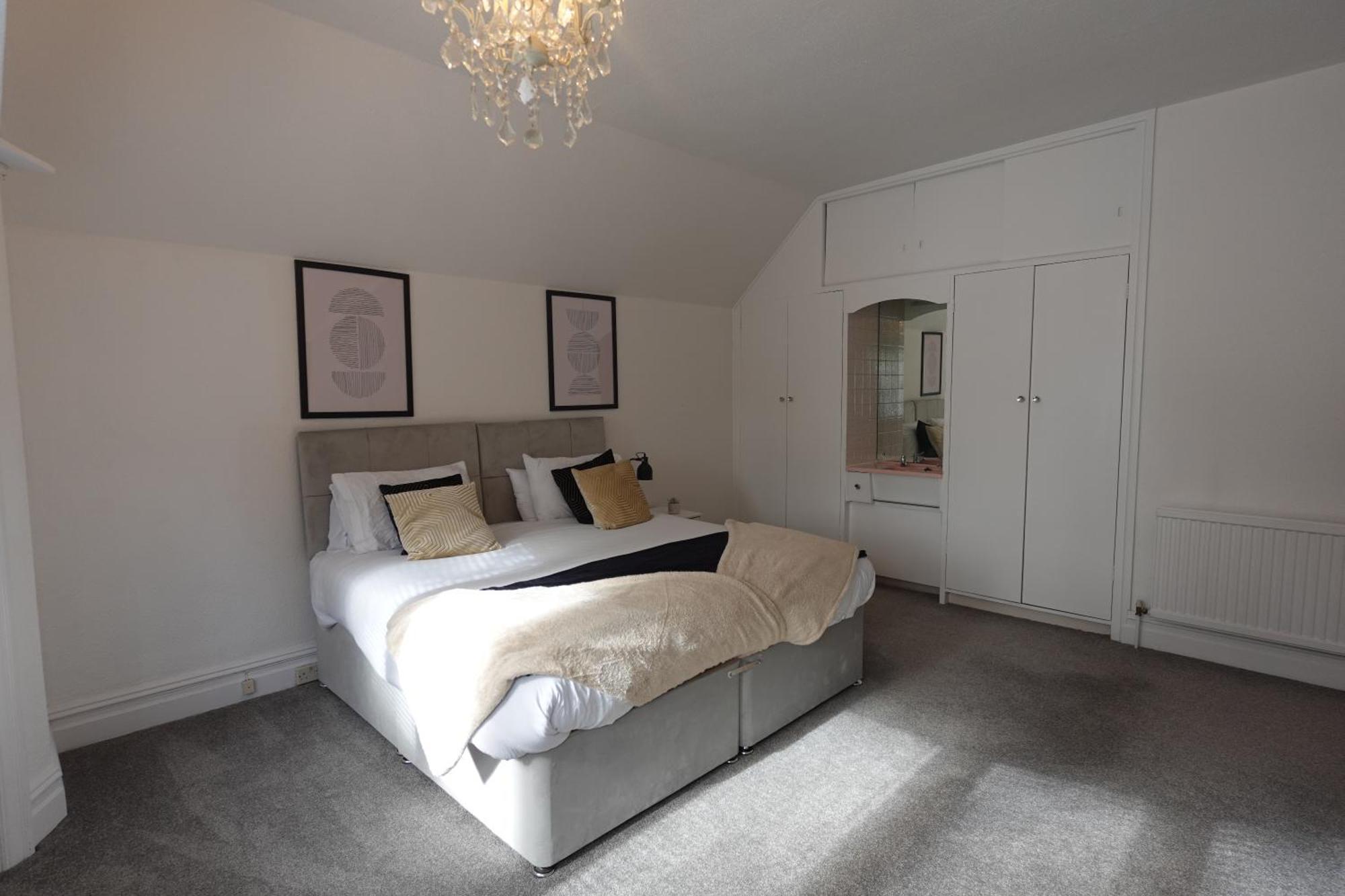 Apartment In Canford Cliffs Close To Sandbanks Beach Poole Ngoại thất bức ảnh