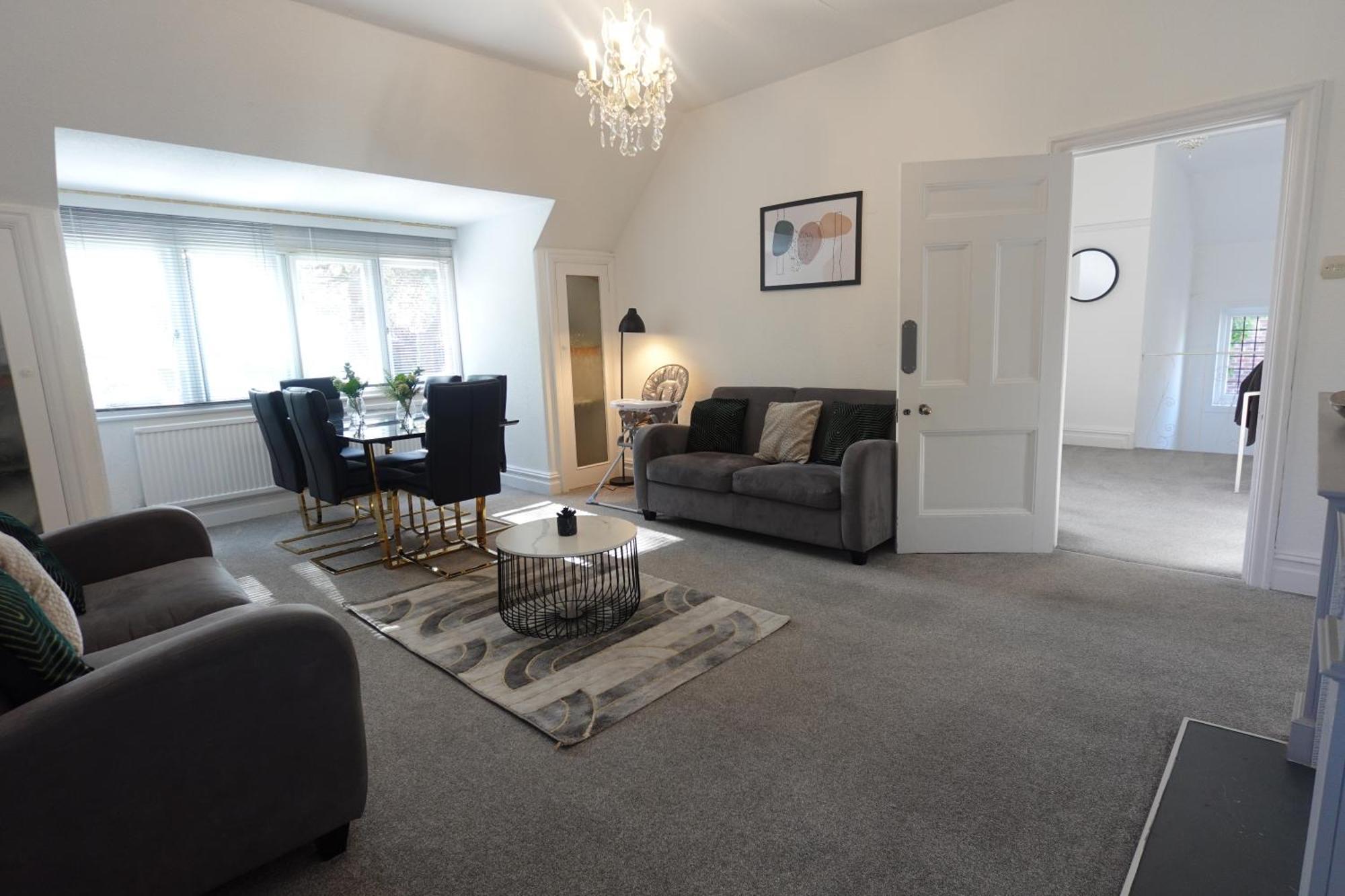 Apartment In Canford Cliffs Close To Sandbanks Beach Poole Ngoại thất bức ảnh