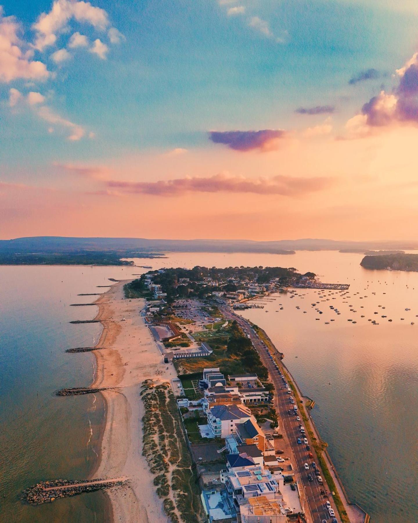 Apartment In Canford Cliffs Close To Sandbanks Beach Poole Ngoại thất bức ảnh